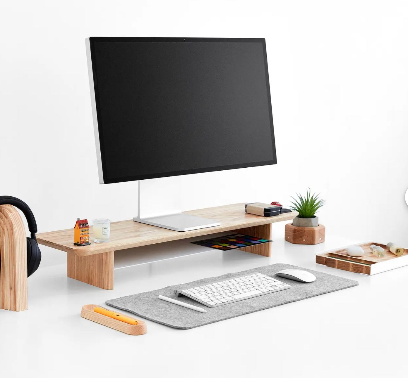 Monitor stand